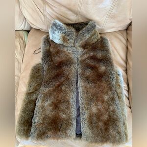 Faux fur vest Teens  medium